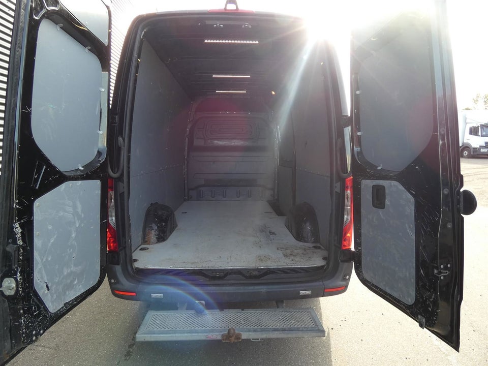 Mercedes Sprinter 316 2,2 CDi A2 Kassevogn RWD