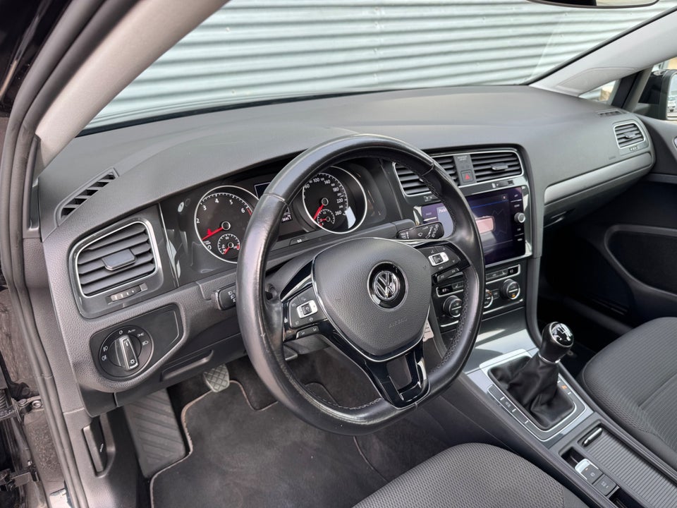 VW Golf VII 1,5 TSi 130 Comfortline Variant 5d