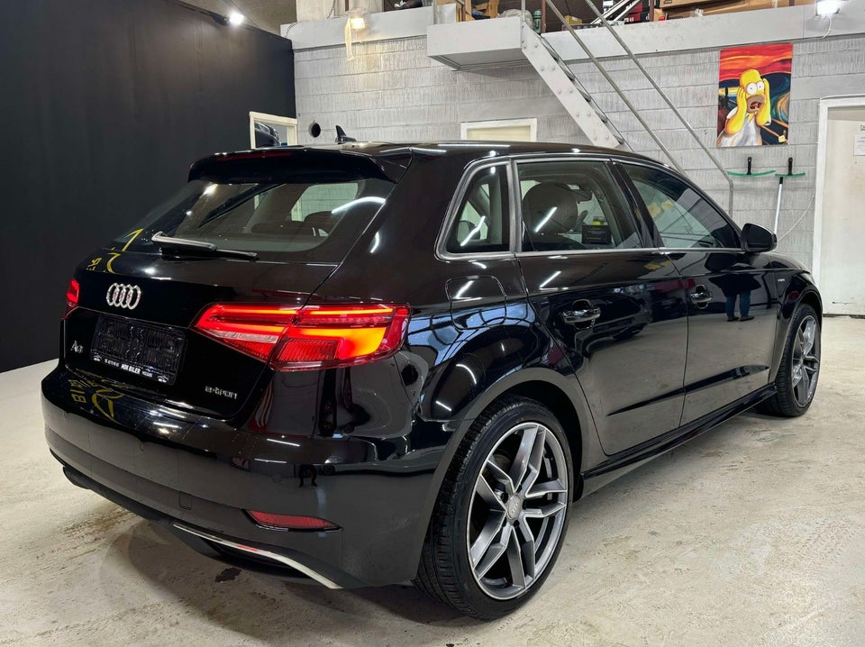 Audi A3 1,4 e-tron Sportback S-tr. 5d