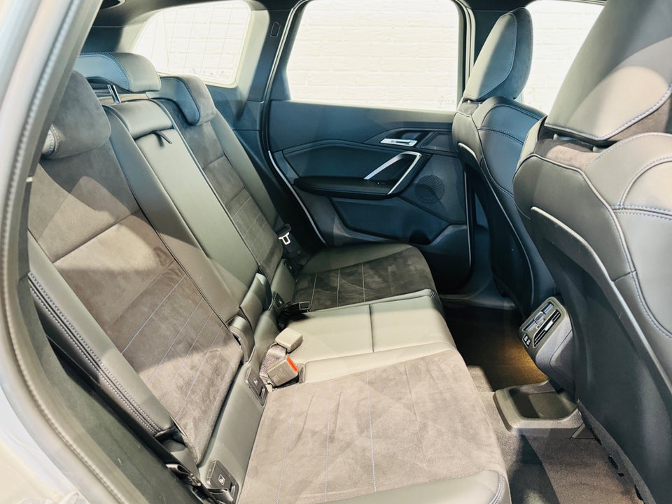 BMW iX1 eDrive20 M-Sport 5d