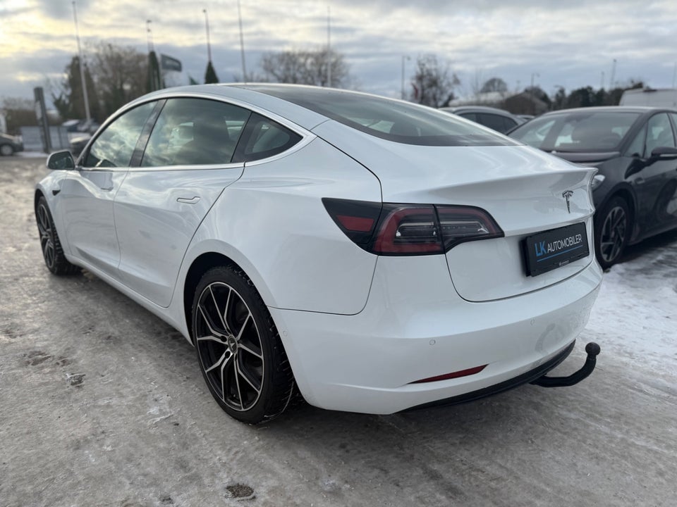 Tesla Model 3 Standard Range+ RWD 4d