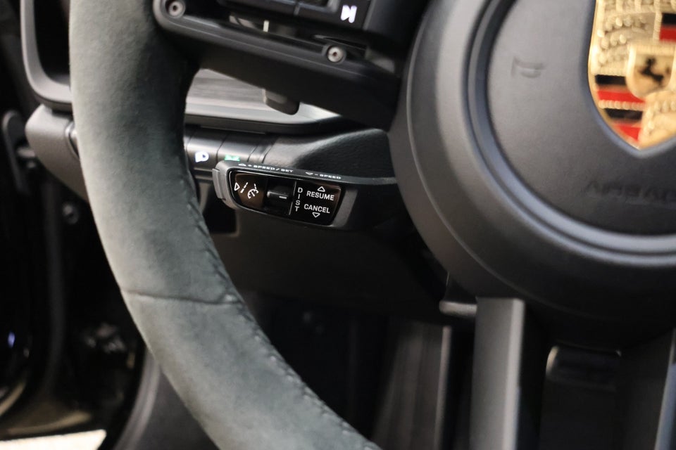 Porsche 911 Carrera 4 GTS 3,0 Coupé PDK 2d