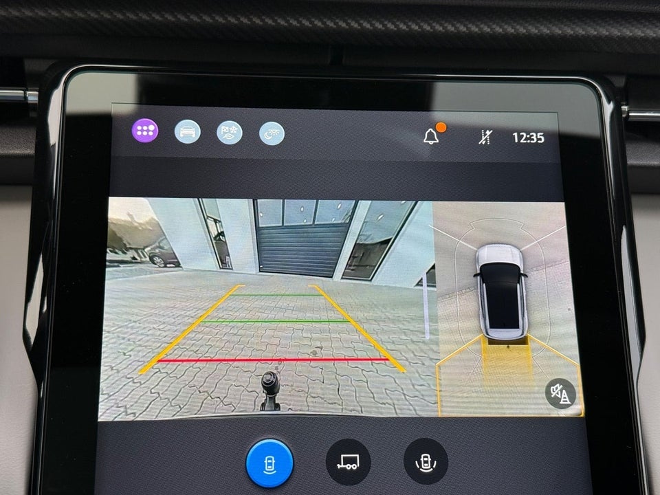 Ford Explorer 82 Premium Extended Range 5d