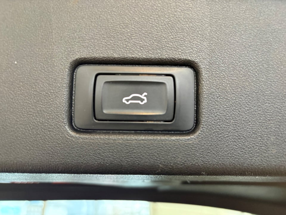 Audi Q4 e-tron 40  5d