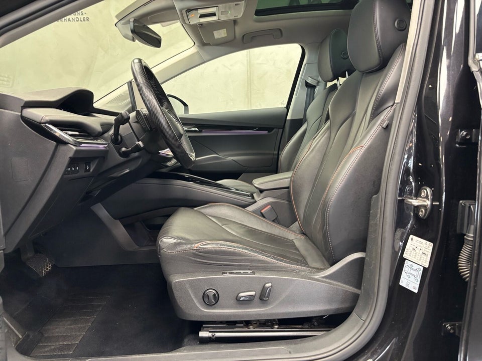 Skoda Enyaq 80 iV Suite 5d
