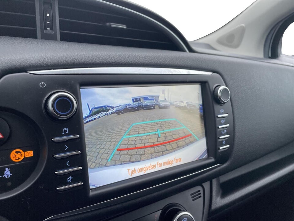 Toyota Yaris 1,5 Hybrid H3 Smart e-CVT 5d