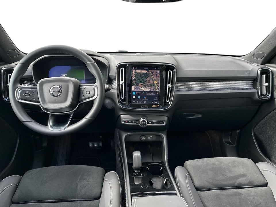 Volvo EX40 Extended Range Black Edition Excess 5d
