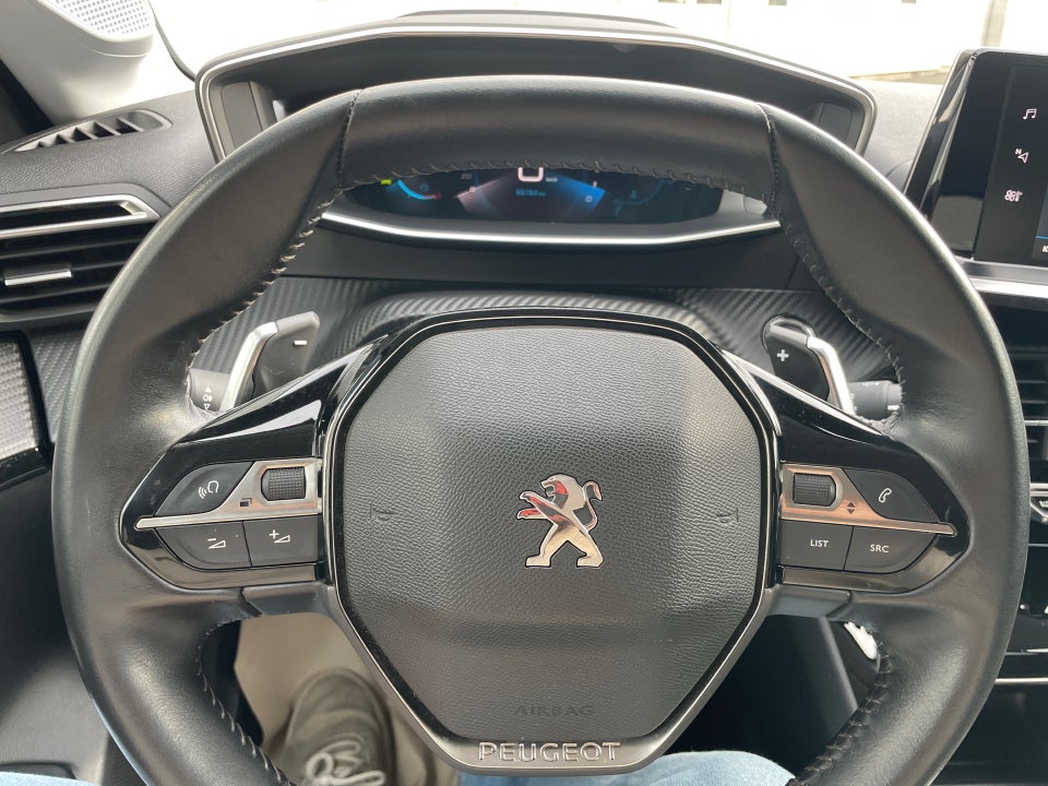 Peugeot 208 1,2 PureTech 100 Allure+ EAT8 5d