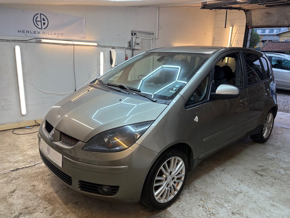 Mitsubishi Colt 1,5 Cash 5d