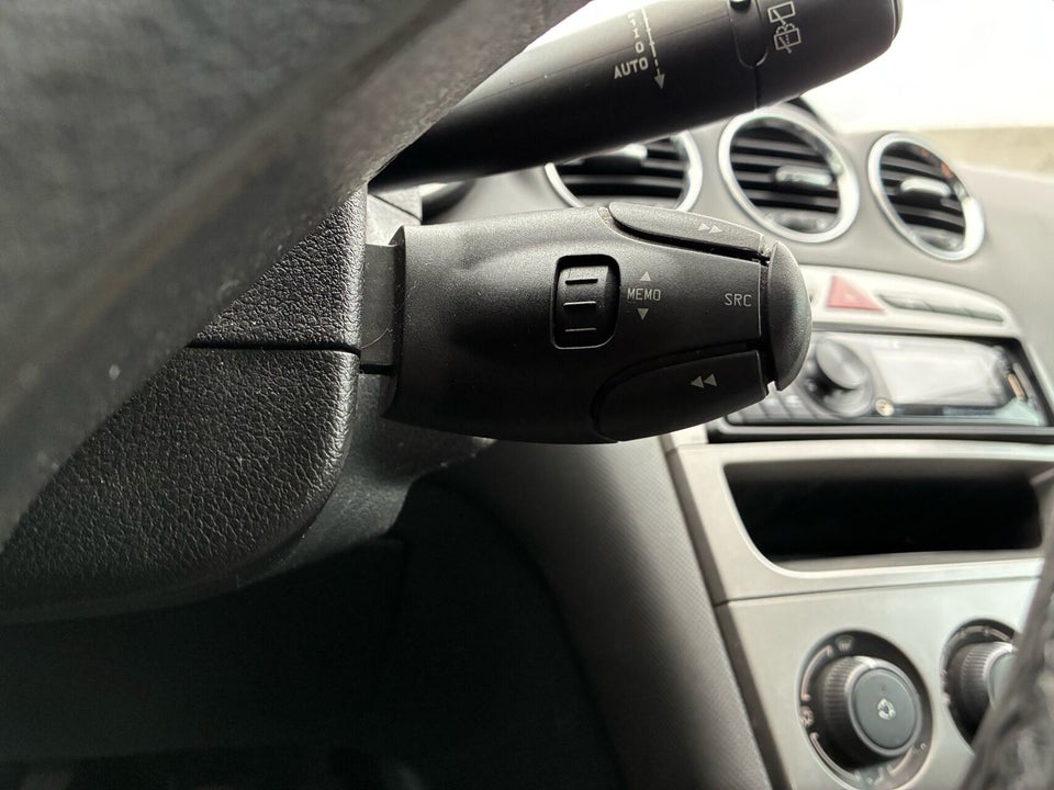 Peugeot 308 1,6 THP 150 Premium 5d