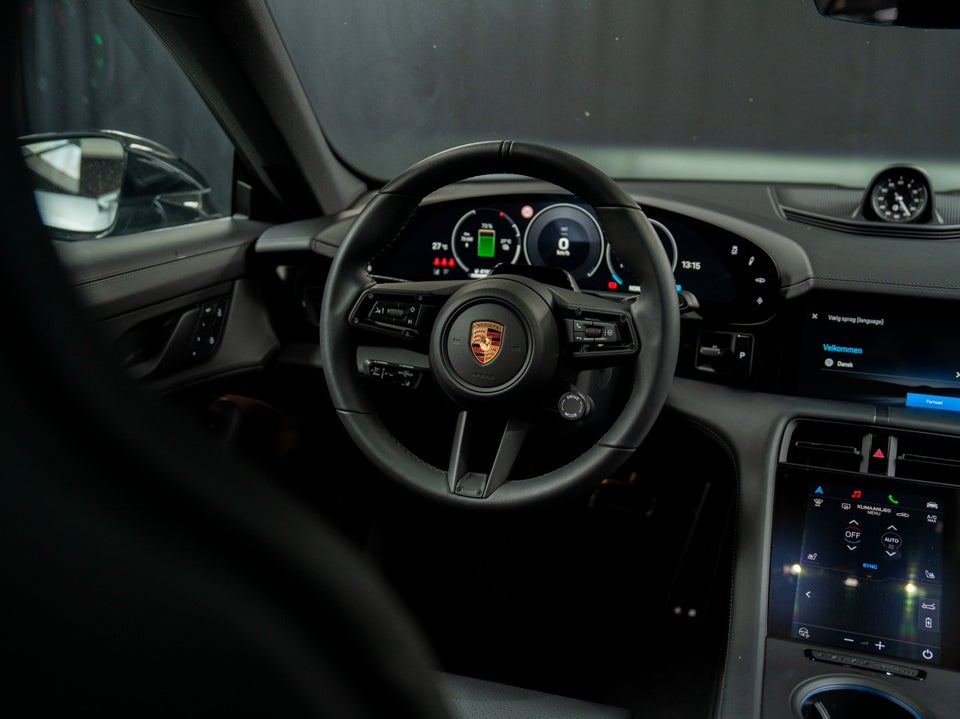 Porsche Taycan Performance+ Black Edition 4d