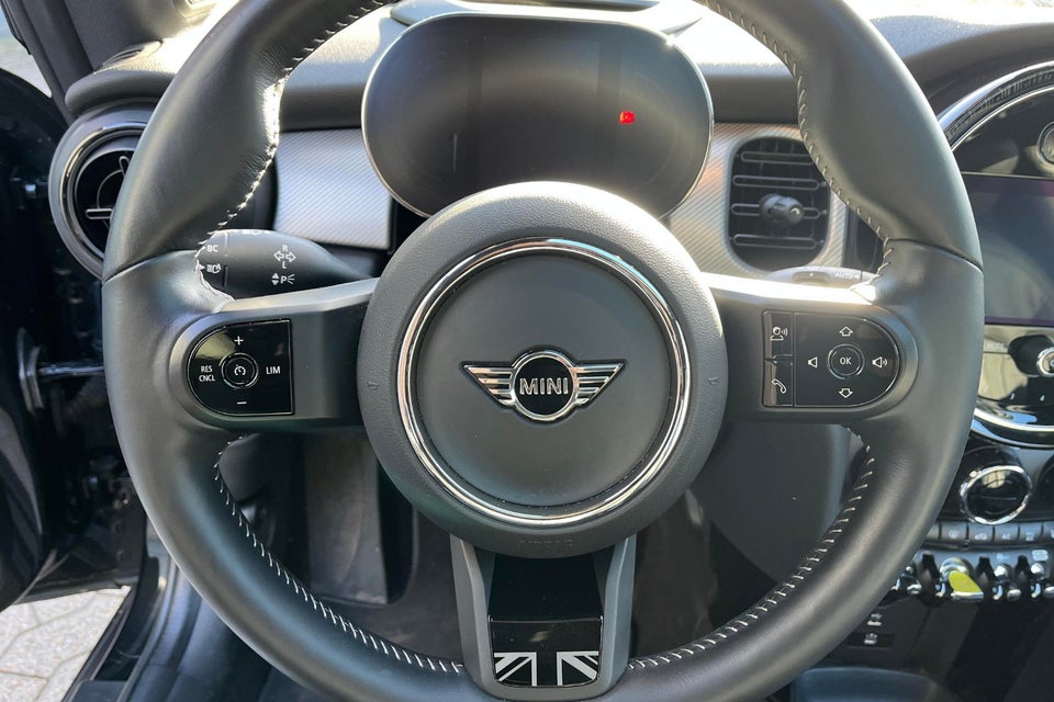 MINI Cooper SE Maximise 3d