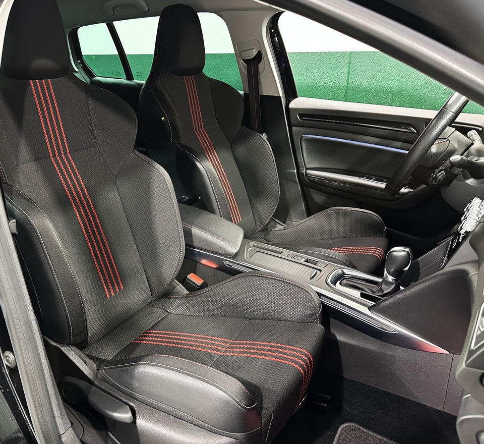 Renault Megane IV 1,6 E-Tech R.S. Line Sport Tourer 5d