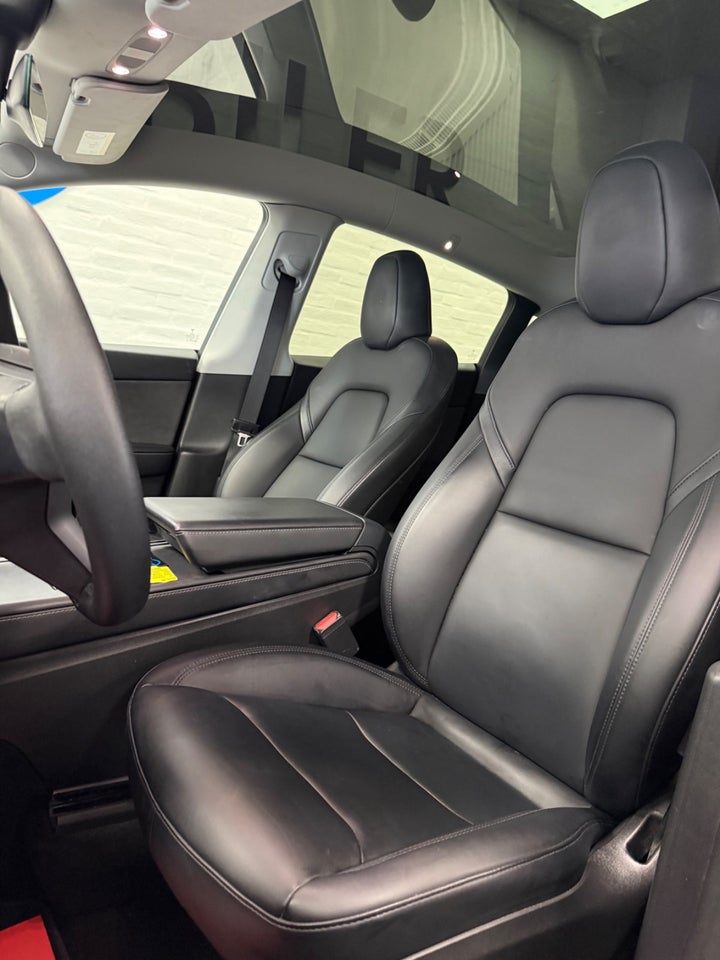 Tesla Model Y Long Range AWD 5d