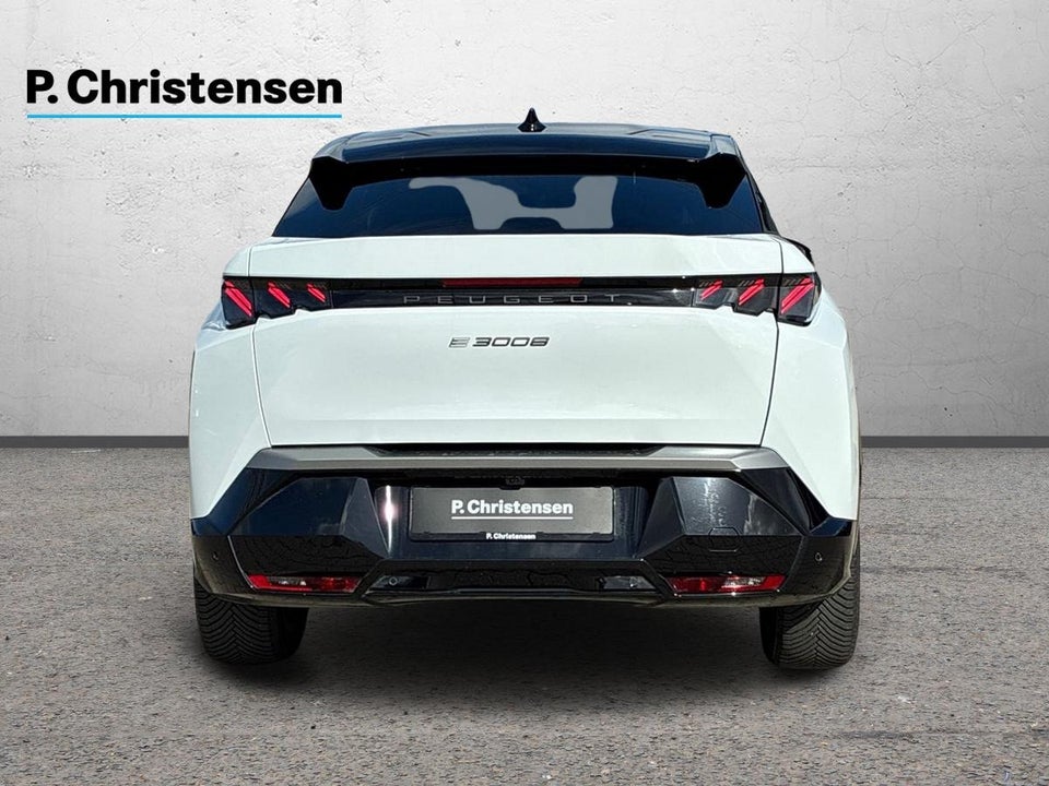 Peugeot e-3008 77 GT Pack 5d