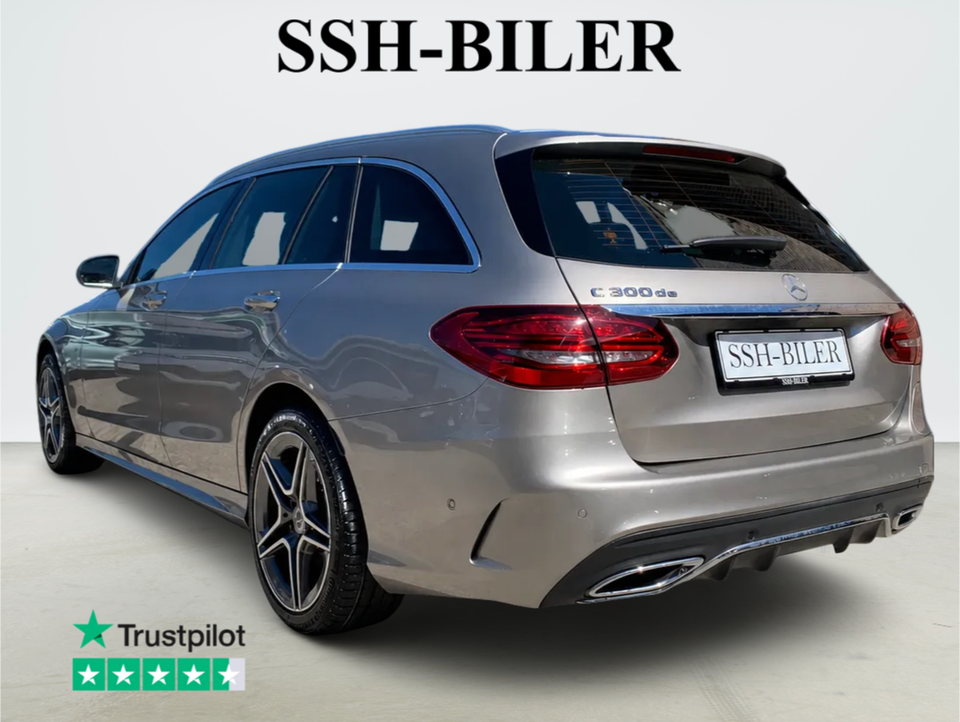 Mercedes C300 de 2,0 AMG Line stc. aut. 5d