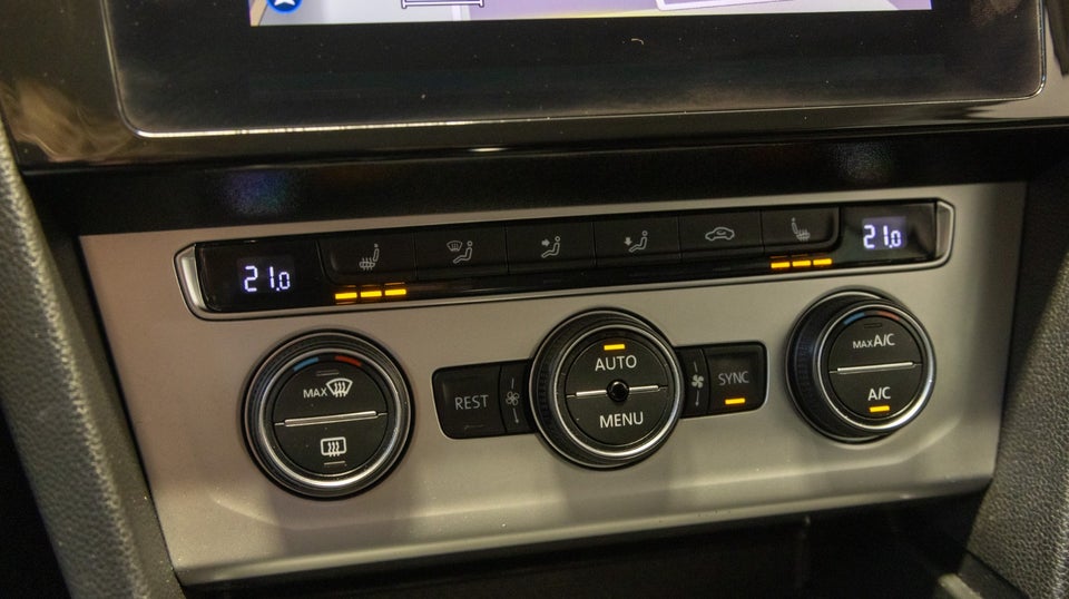 VW Passat 2,0 TDi 122 Business+ Pro Variant DSG 5d