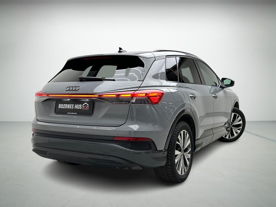 Audi Q4 e-tron 40 S-line 5d