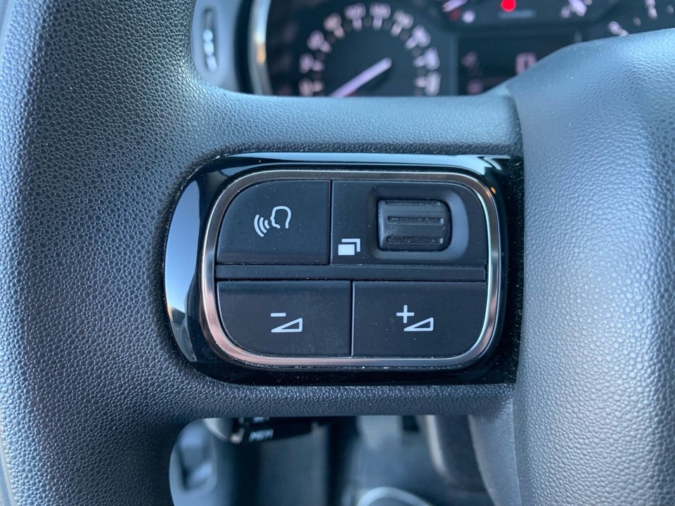 Citroën C3 1,2 PureTech 83 Shine 5d