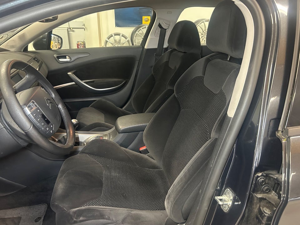 Citroën C5 2,0i 16V Comfort Tourer 5d