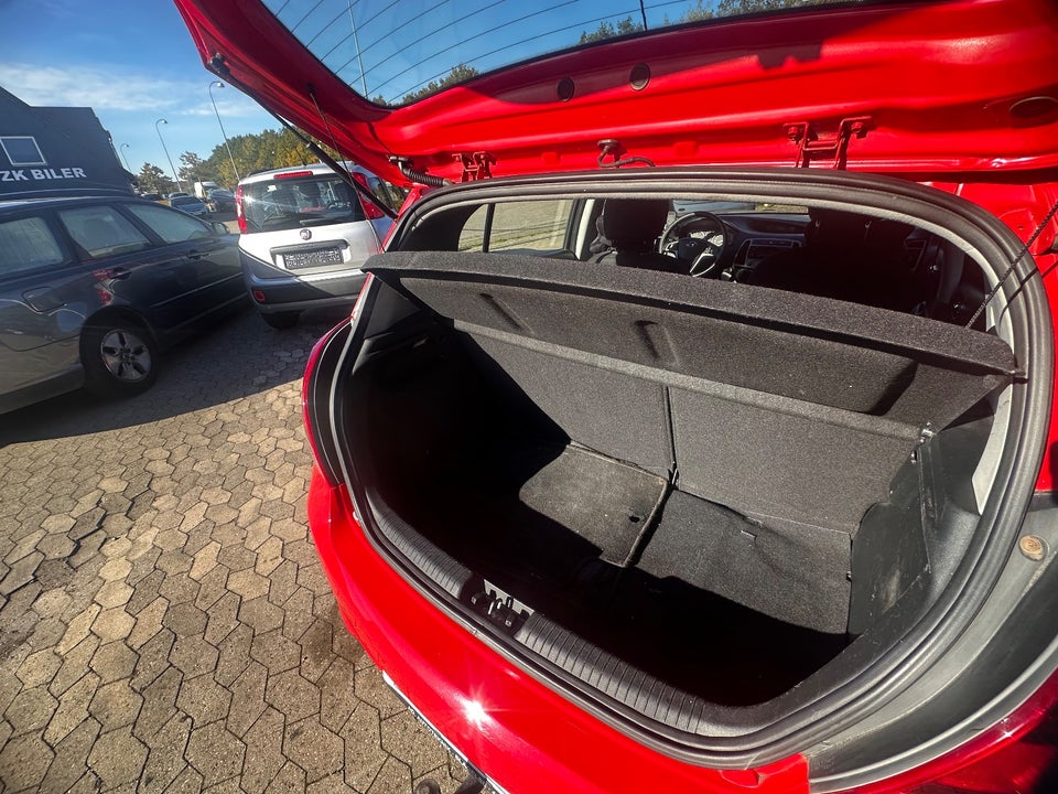 Hyundai i20 1,25 Classic 5d