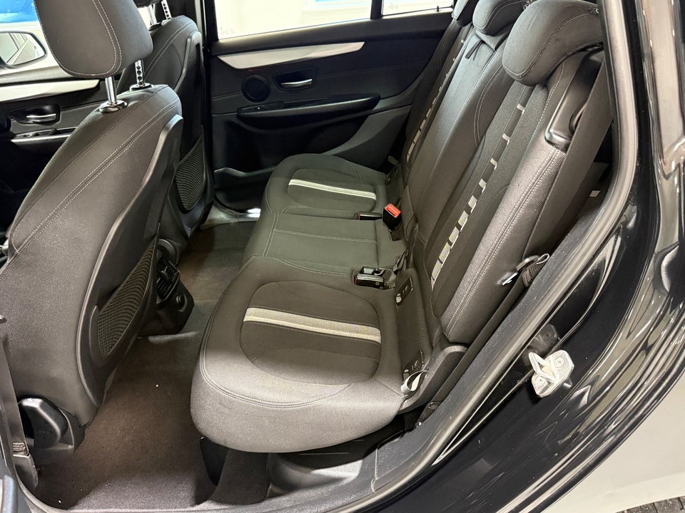 BMW 218d 2,0 Gran Tourer Luxury Line aut. 7prs 5d