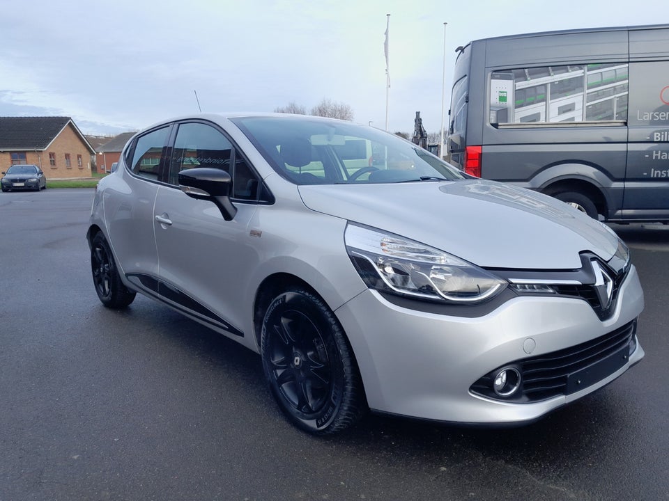 Renault Clio IV 0,9 TCe 90 Expression 5d