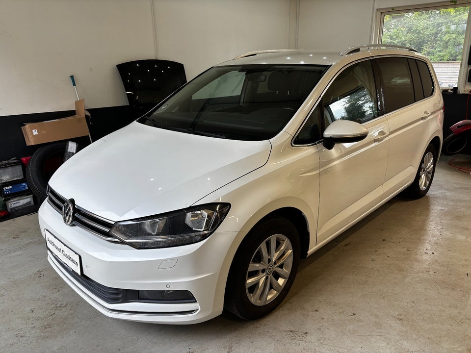VW Touran 2,0 TDi 150 Highline DSG Van 5d