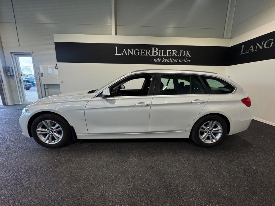 BMW 320i 2,0 Touring aut. 5d