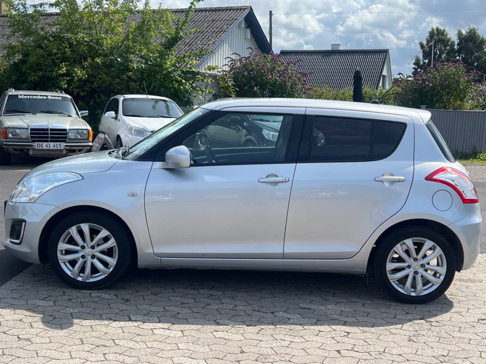 Suzuki Swift 1,2 Dualjet Style 5d