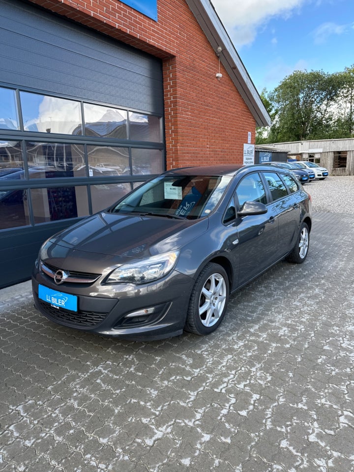 Opel Astra 1,4 T 140 Enjoy Sports Tourer 5d