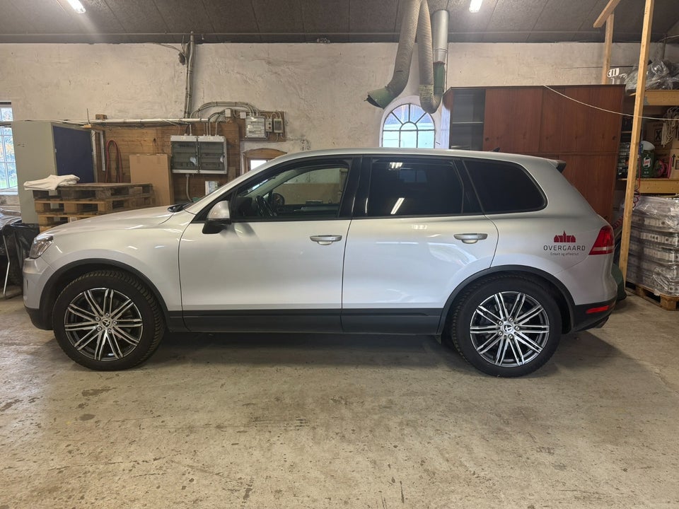 VW Touareg 3,0 V6 TDi 262 R-line Tiptr. 4Motion 5d