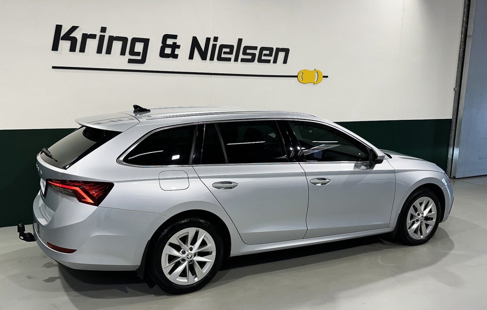 Skoda Octavia 2,0 TDi 150 Style Combi DSG 5d