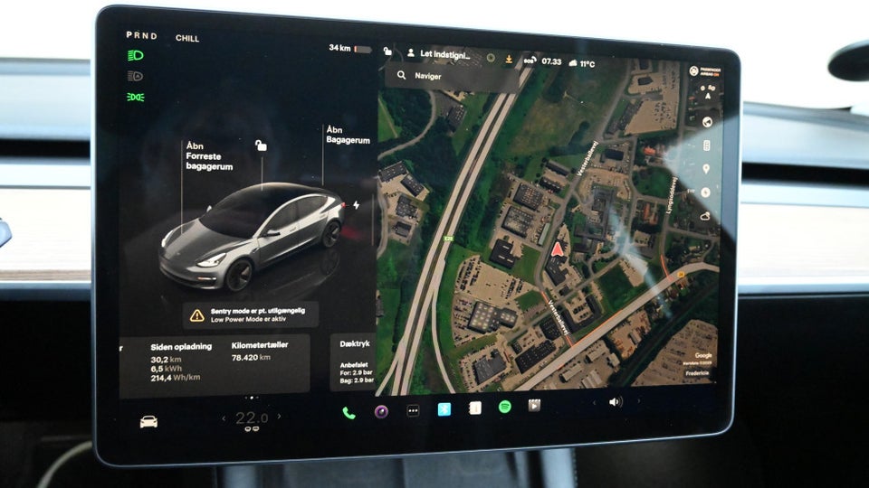 Tesla Model 3 Long Range AWD 4d