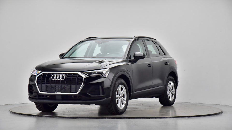 Audi Q3 45 TFSi e Attitude+ Sportback S-tr. 5d