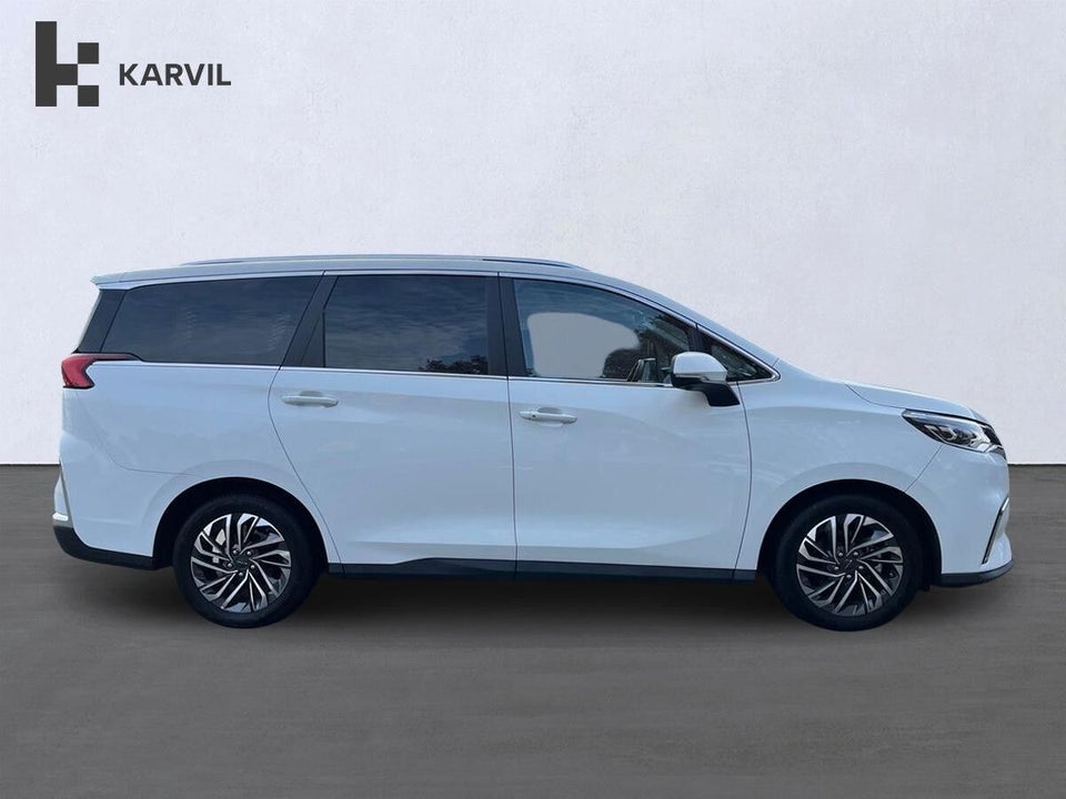 Maxus Euniq5 70 6prs 5d