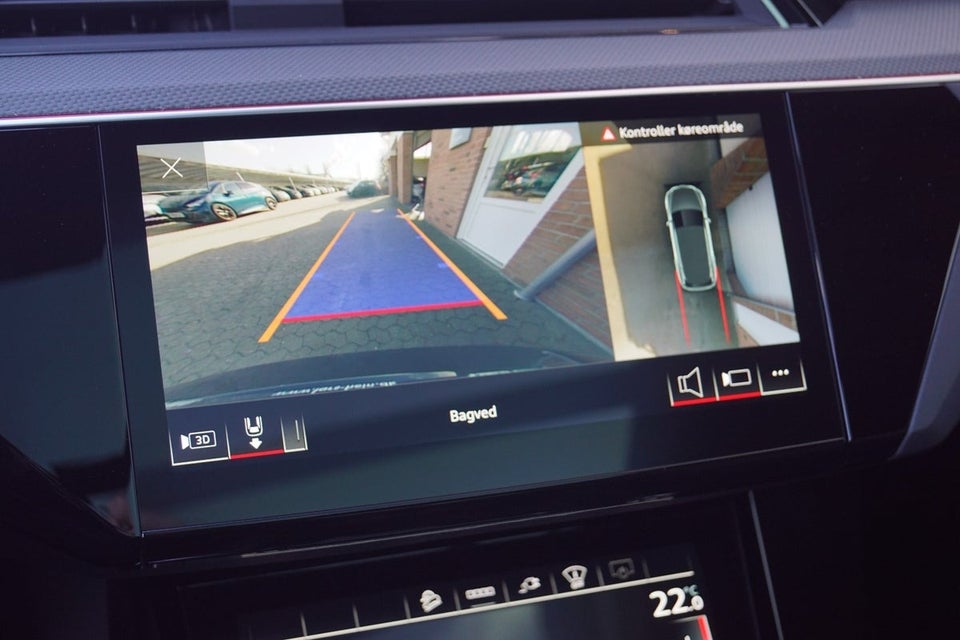 Audi e-tron S quattro 5d