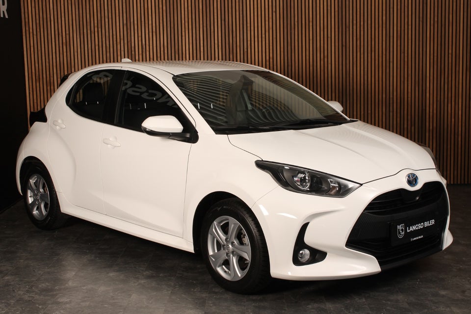 Toyota Yaris 1,5 Hybrid Active e-CVT 5d