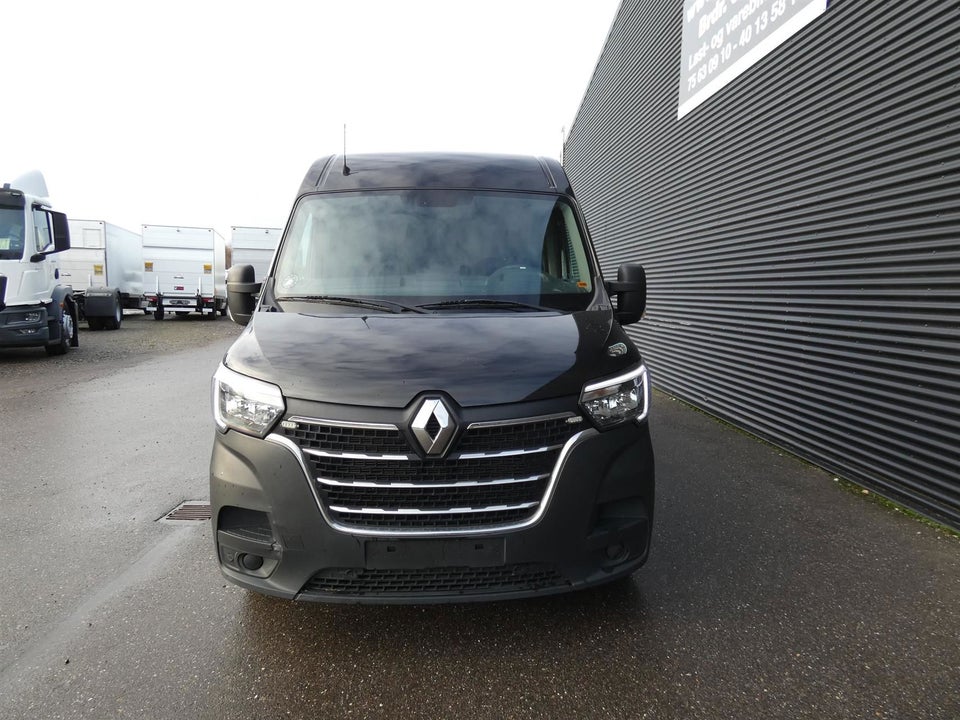 Renault Master IV T33 2,3 dCi 135 L2H2 Kassevogn