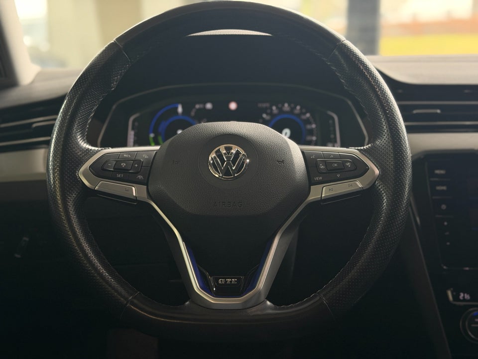 VW Passat 1,4 GTE DSG 4d