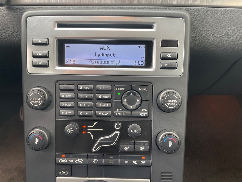 Volvo S80 2,5 T Momentum aut. 4d