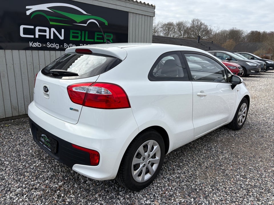 Kia Rio 1,2 CVVT Base 3d
