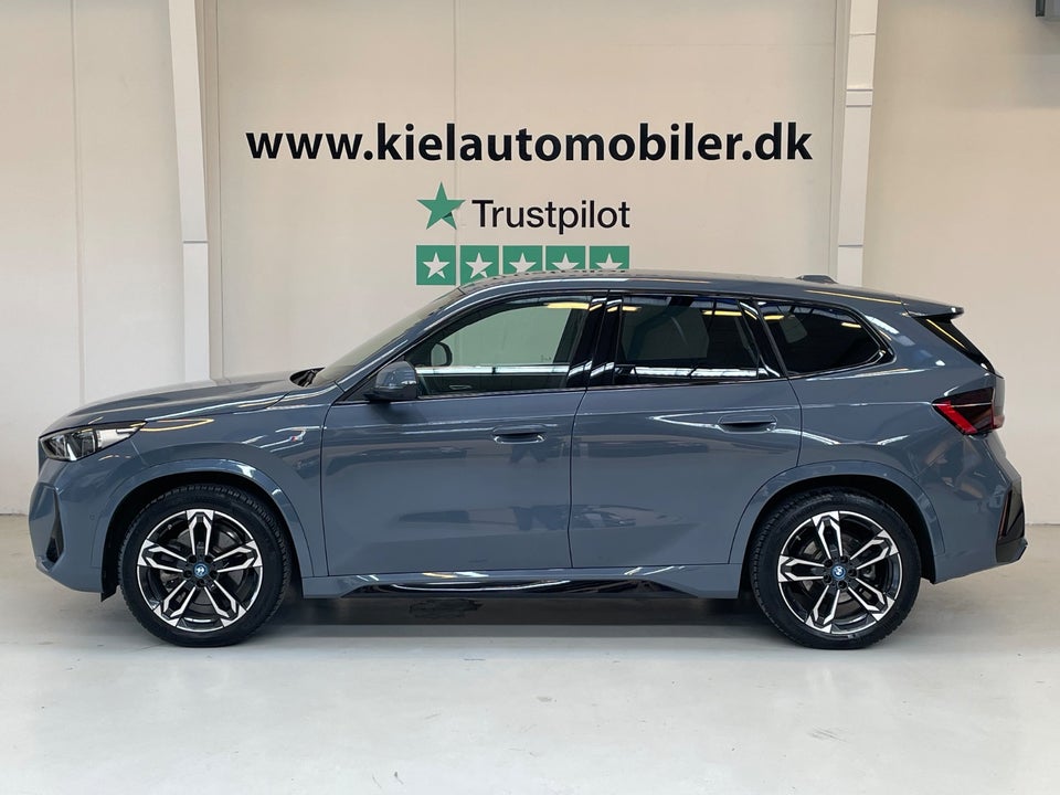 BMW iX1 xDrive30 Fully Charged M-Sport 5d