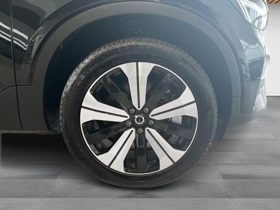 Volvo EC40 Extended Range Black Edition 5d