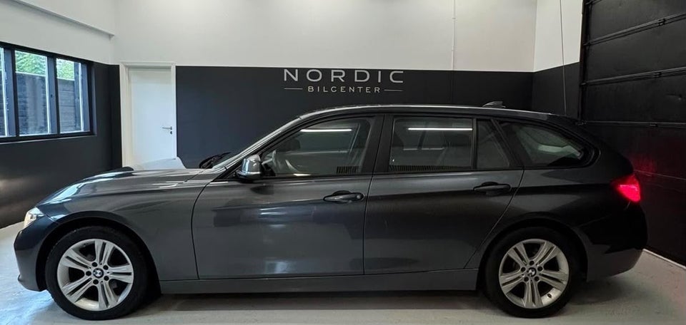 BMW 320d 2,0 Touring aut. 5d