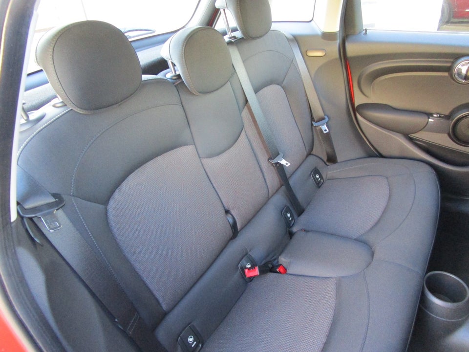 MINI Cooper 1,5 Essential aut. 5d