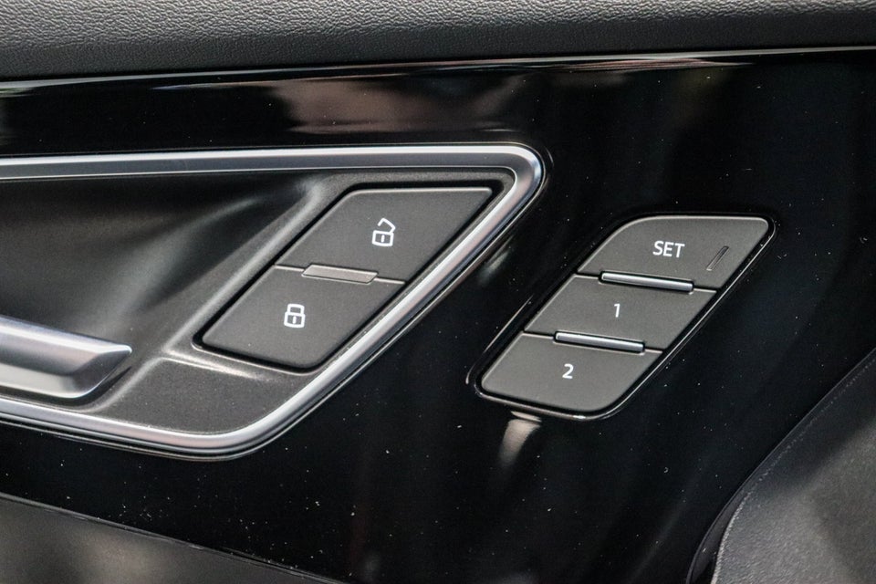 Audi Q4 e-tron 50 S-line quattro 5d