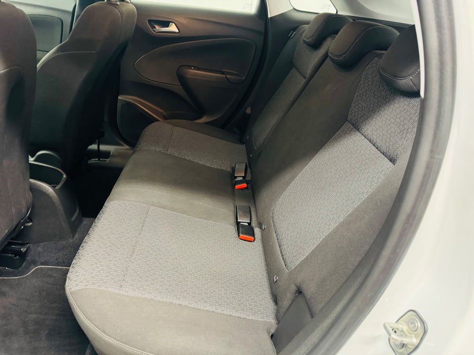 Opel Crossland X 1,2 T 110 Enjoy 5d