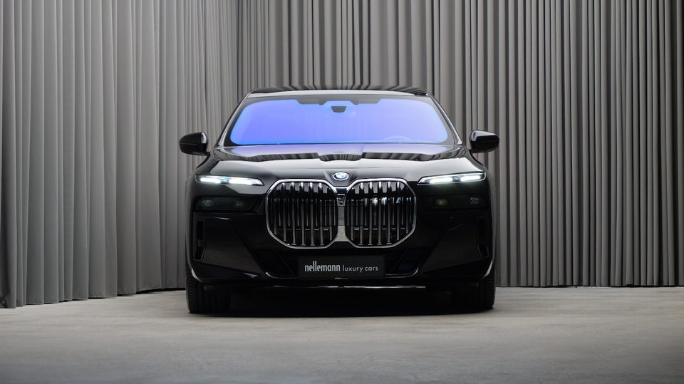 BMW i7 xDrive60 M-Sport 4d