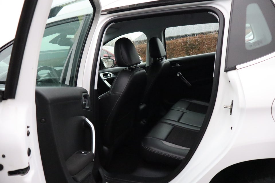 Peugeot 2008 1,2 VTi 82 Allure 5d